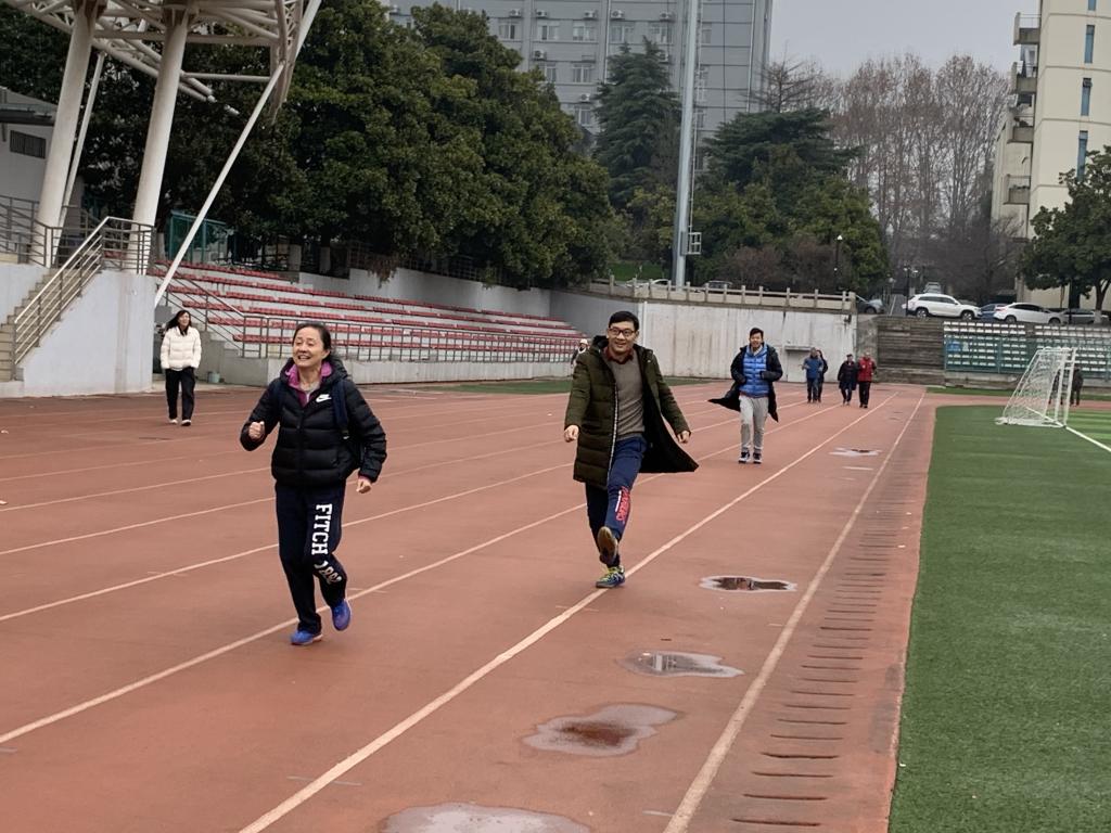 探球体育客户端