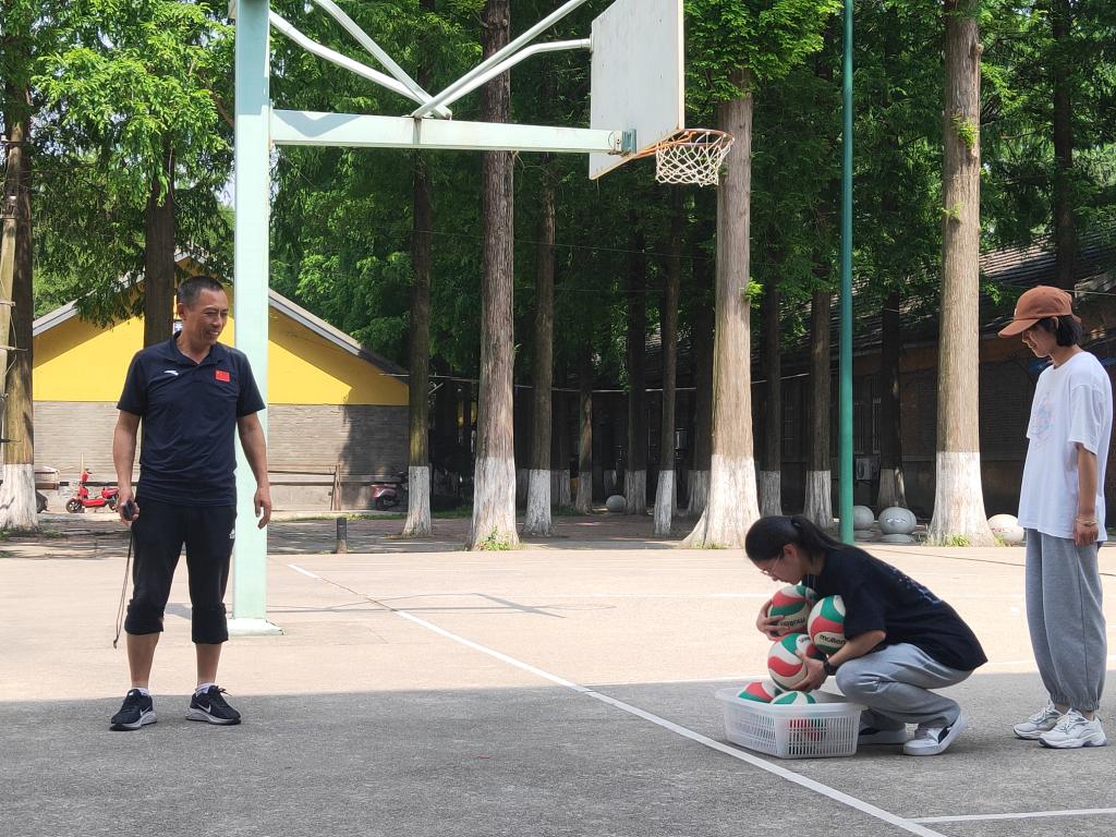 探球体育客户端