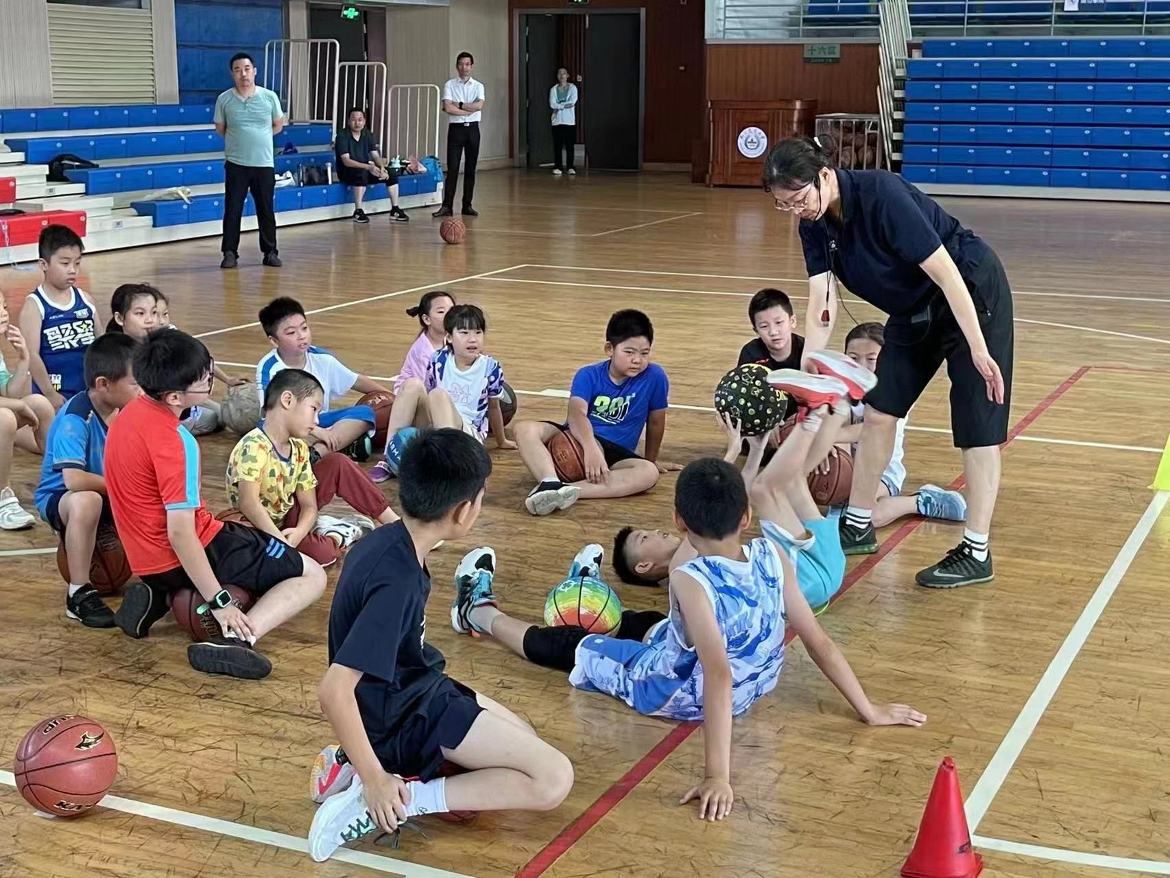 探球体育欧冠直播图片